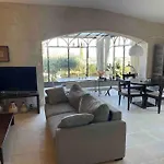 Villa Vm - Magnanarelle - Maison De Charme Provence Les Avignon - Piscine , Climatisation & Vue Exceptionnelle Villeneuve-lès-Avignon