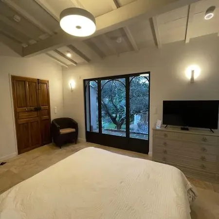 Vm - Magnanarelle - Maison De Charme Provence Les Avignon - Piscine , Climatisation & Vue Exceptionnelle Villa Villeneuve-lès-Avignon