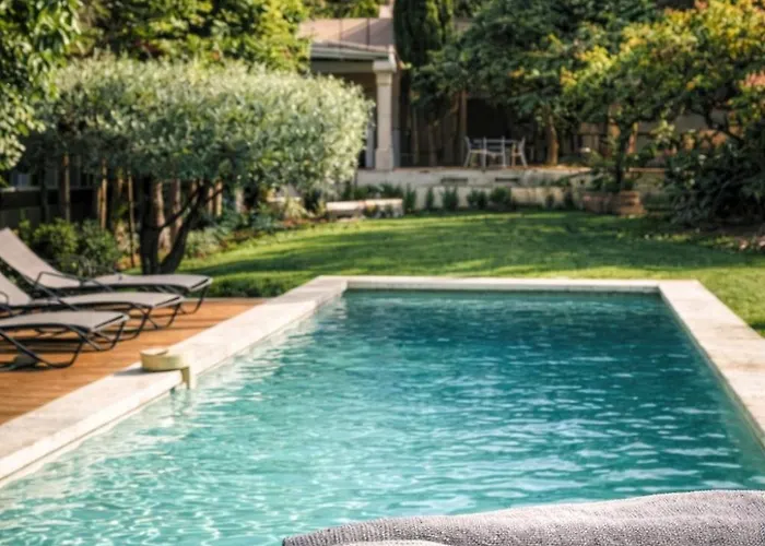 Vm - Magnanarelle - Maison De Charme Provence Les Avignon - Piscine , Climatisation&vue Exceptionnelle *